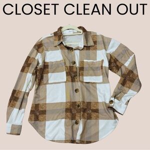 MUST BUNDLE ‼️ Eden & Olivia Plaid Button Up‎ Shirt